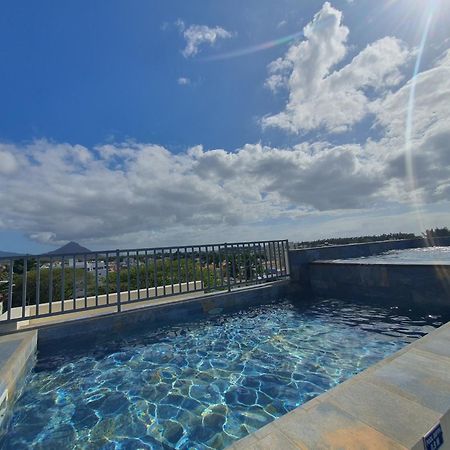 Luxury Retreat At Aqua Breeze Apartment, Flic En Flac Flic en Flac Exterior foto
