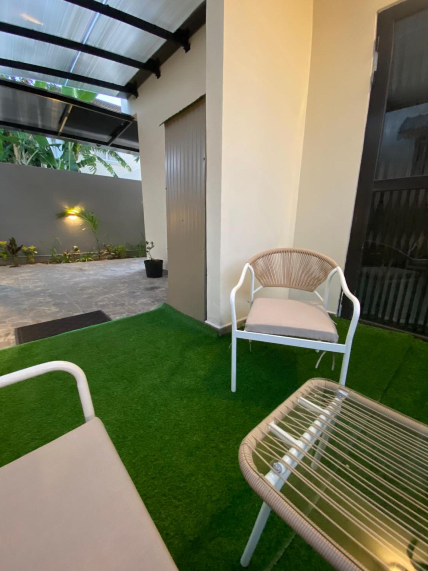 Luxury Retreat At Aqua Breeze Apartment, Flic En Flac Flic en Flac Exterior foto